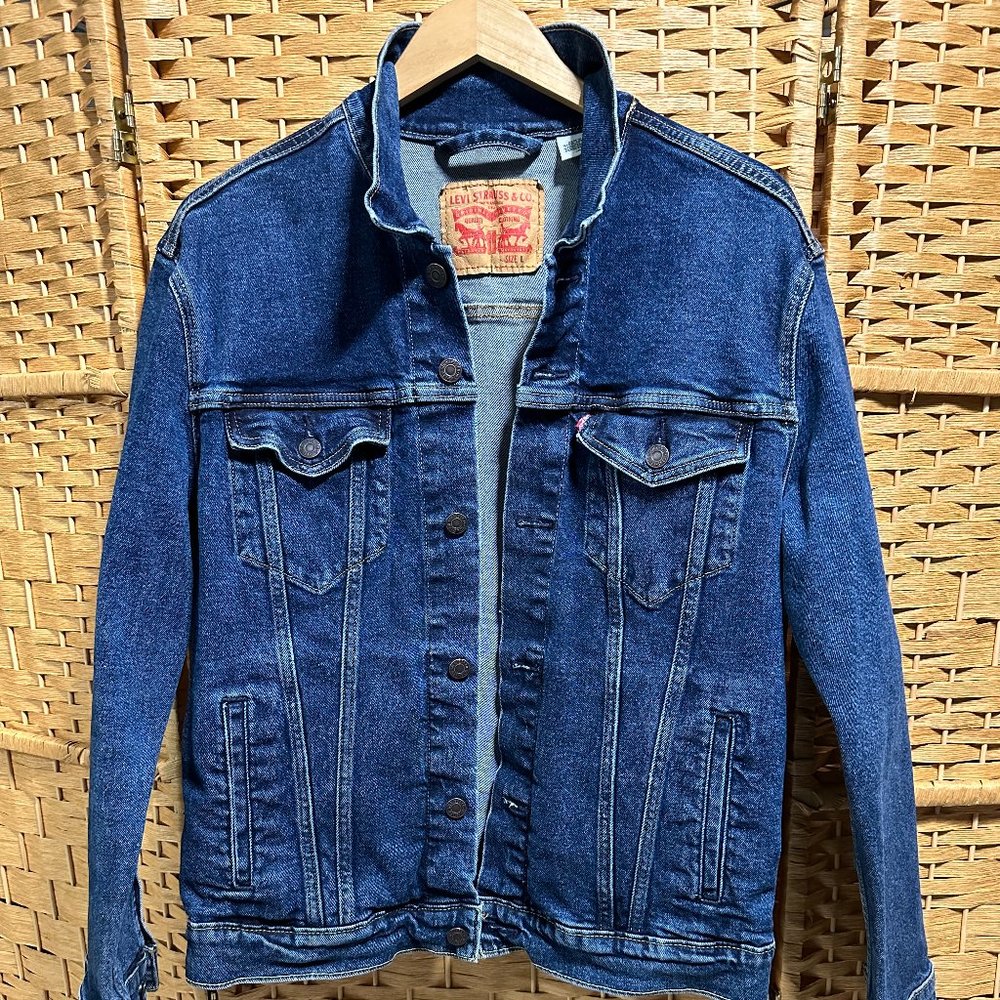 Like New Levi’s Original Stretch Denim Truckers Blue Jeans Jacket!
